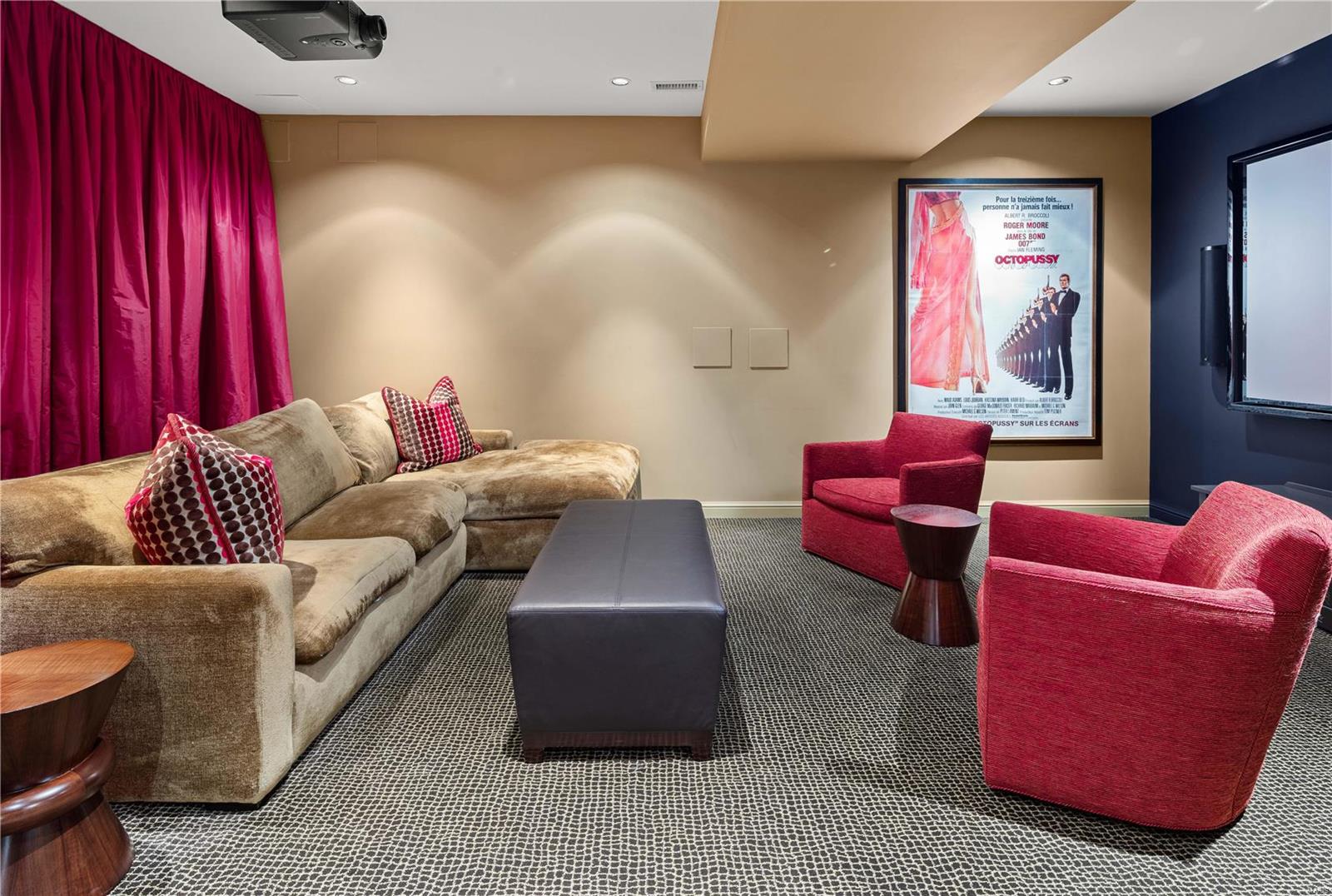 Lynnbrook - Residential