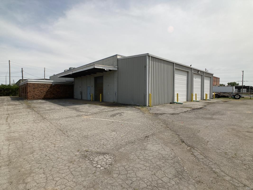 St Louis - Commercial Sale