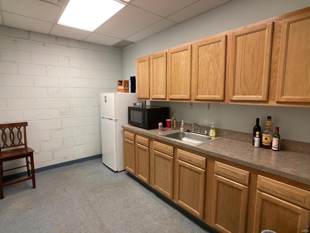 St Louis - Commercial Sale