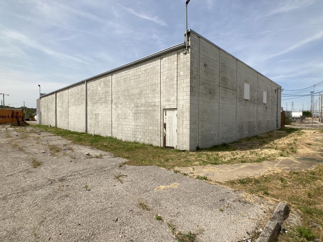 St Louis - Commercial Sale