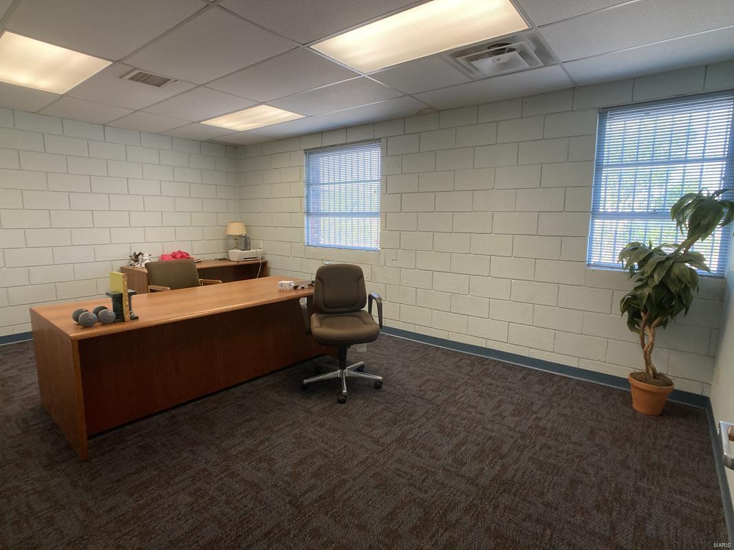 St Louis - Commercial Sale