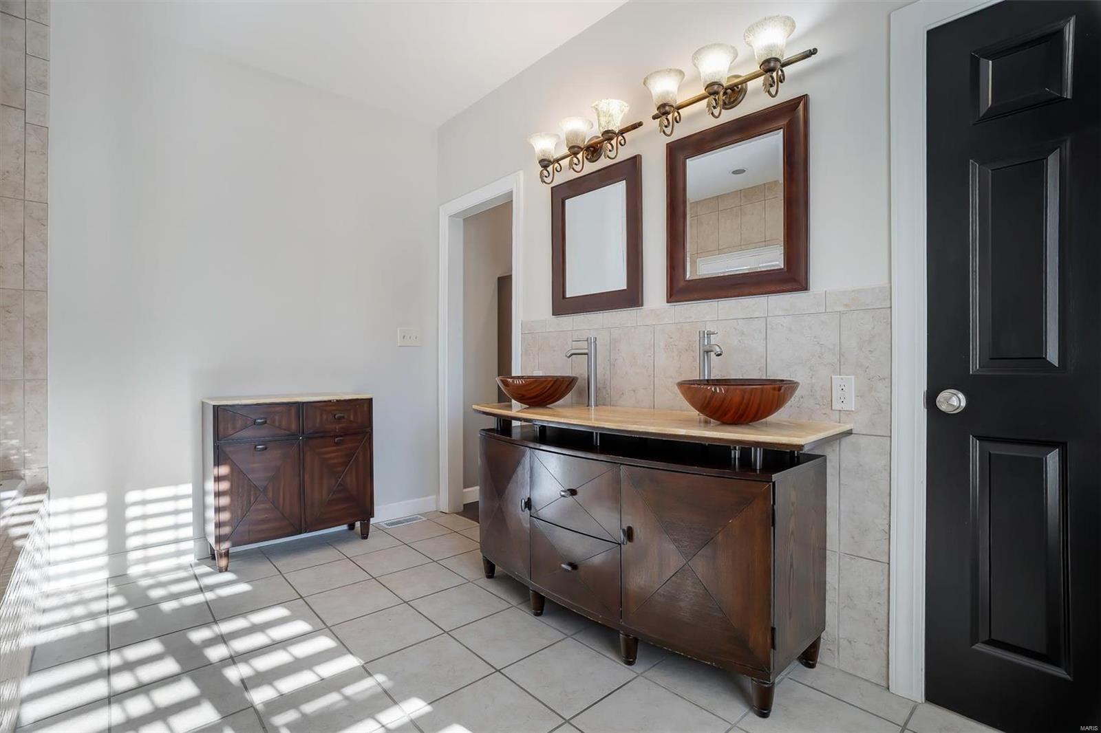 Section 6-44-6 Bdy Adj Aka Kirkwoods - Residential