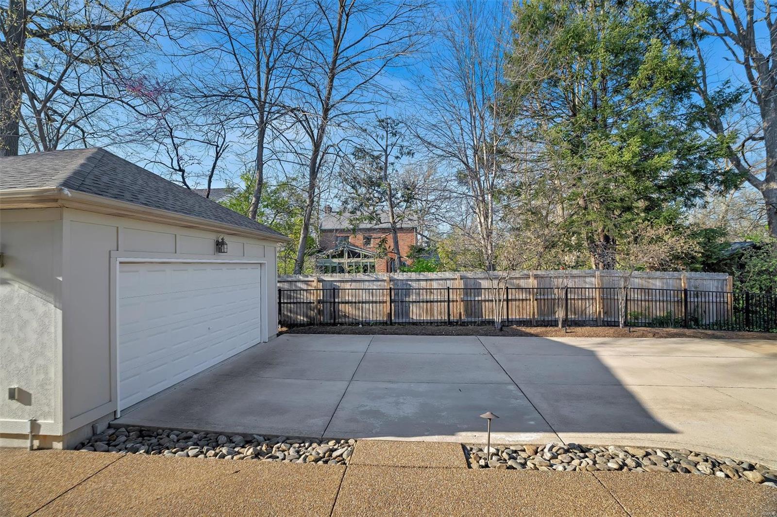 Section 6-44-6 Bdy Adj Aka Kirkwoods - Residential