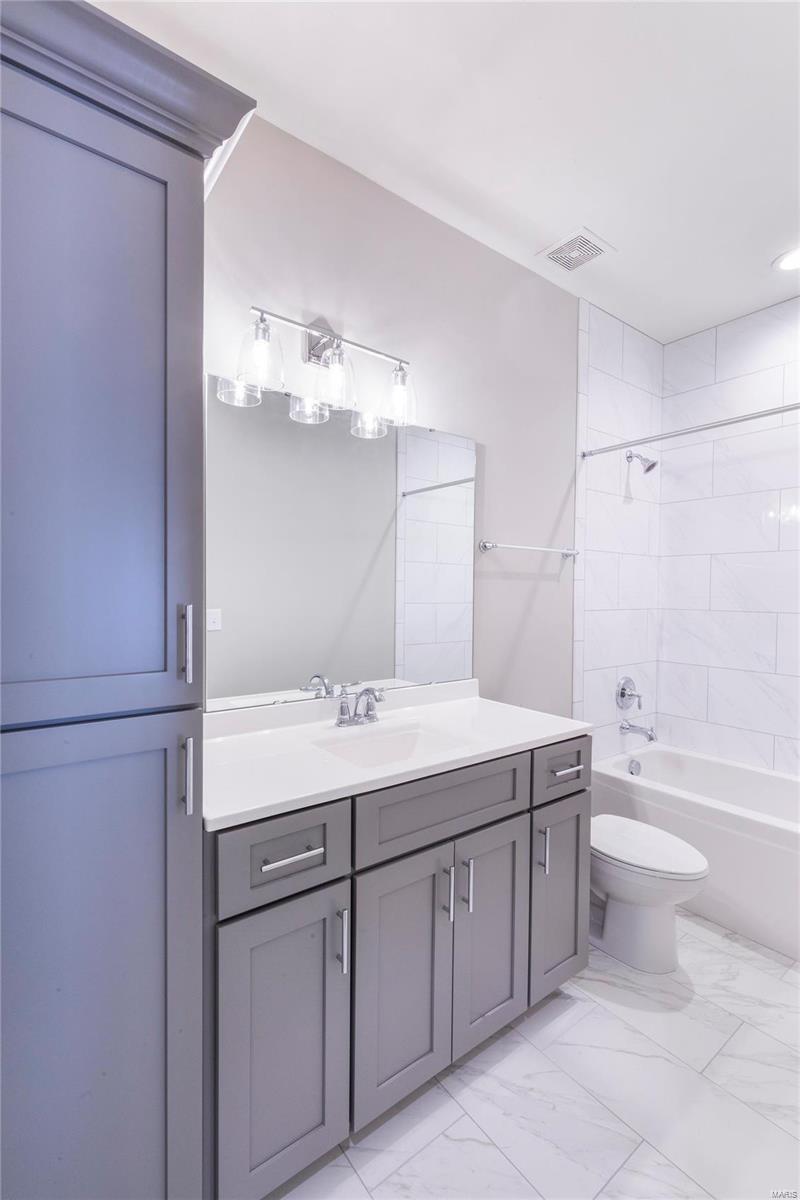 Manhattan Heights - Residential