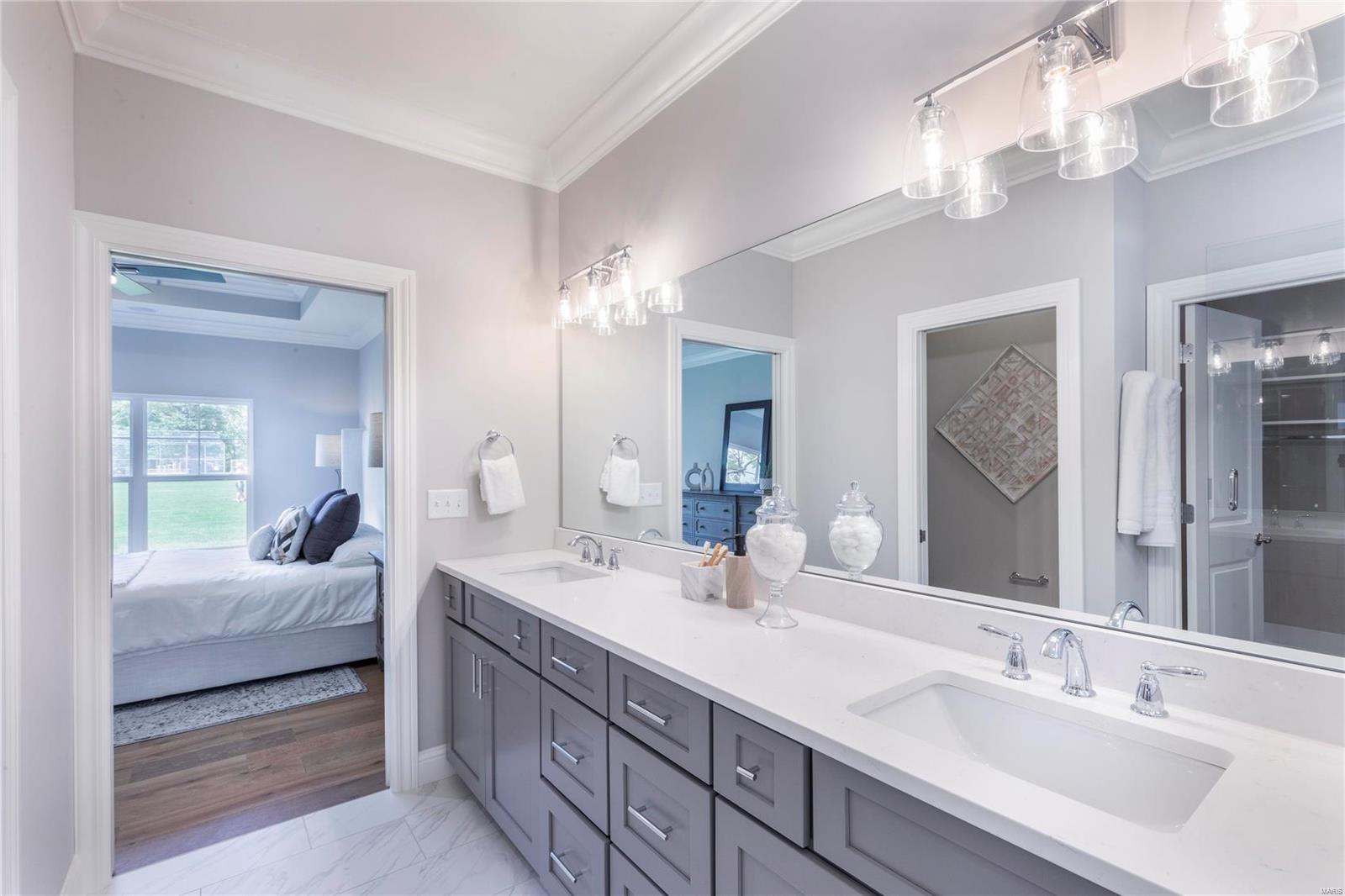 Manhattan Heights - Residential