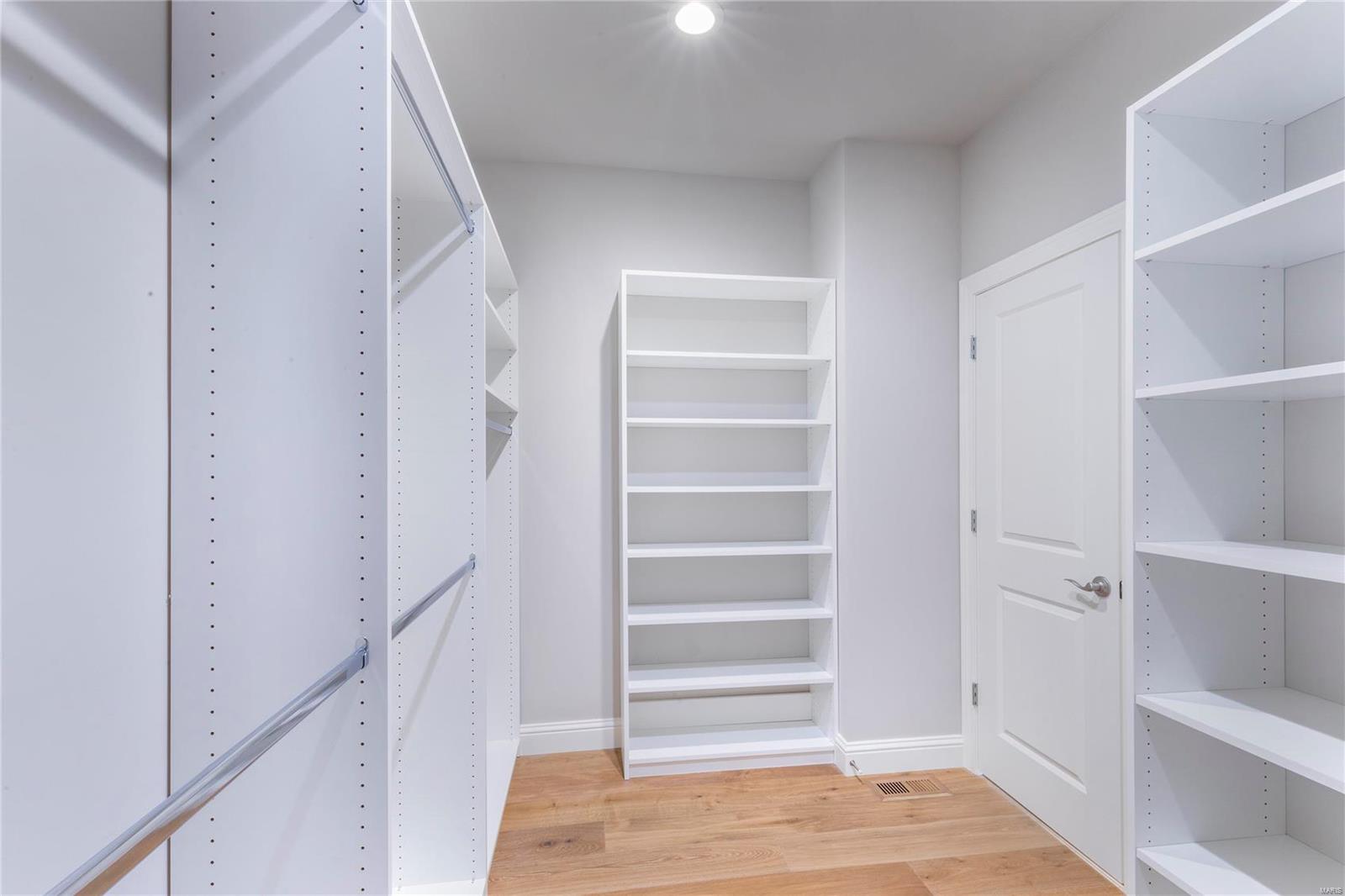 Manhattan Heights - Residential