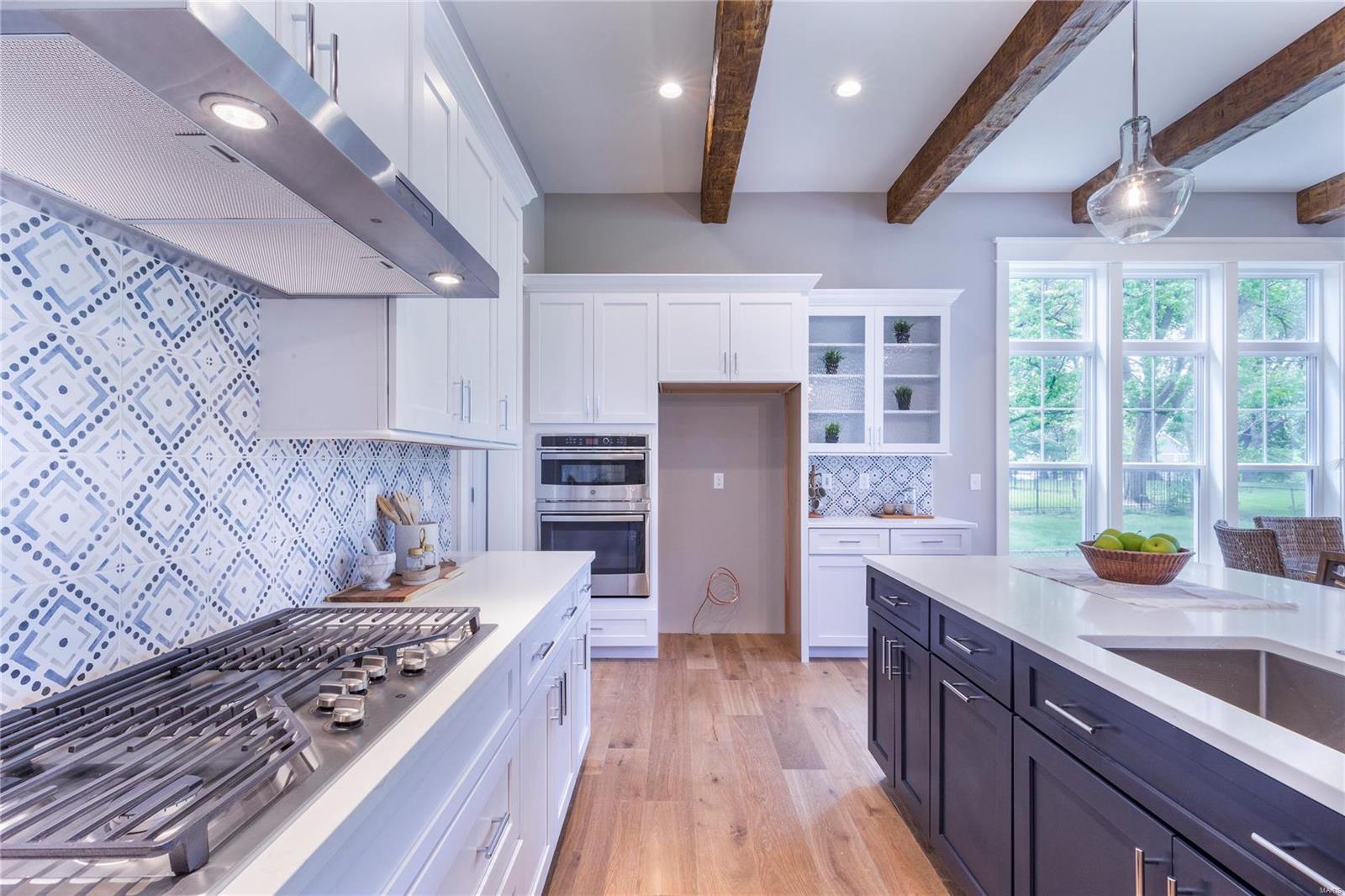 Manhattan Heights - Residential