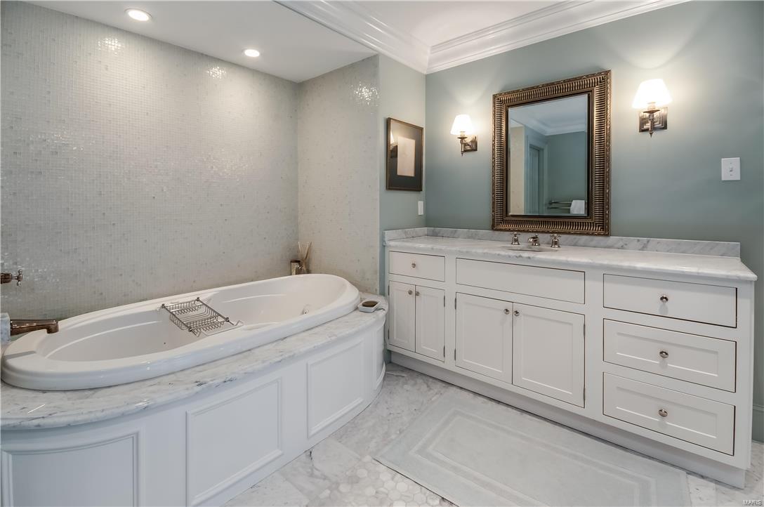 La Hacienda - Residential