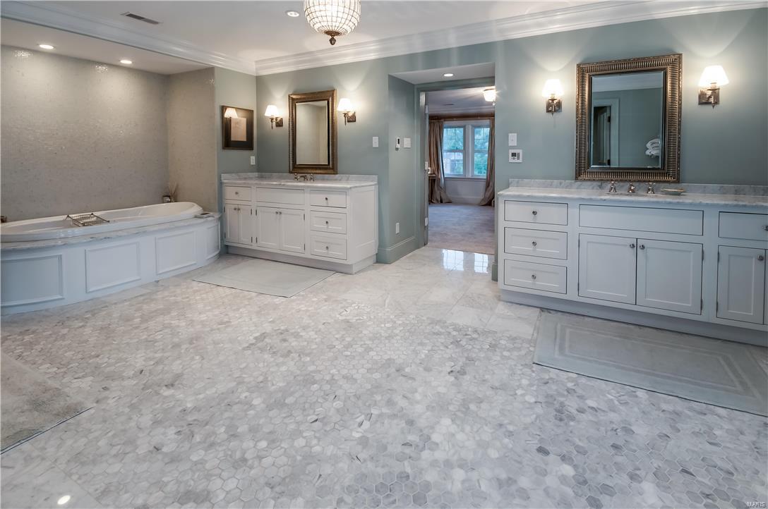 La Hacienda - Residential