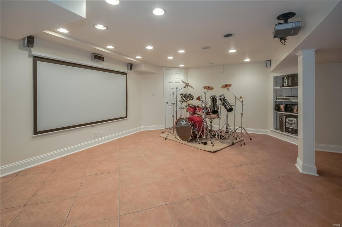 La Hacienda - Residential