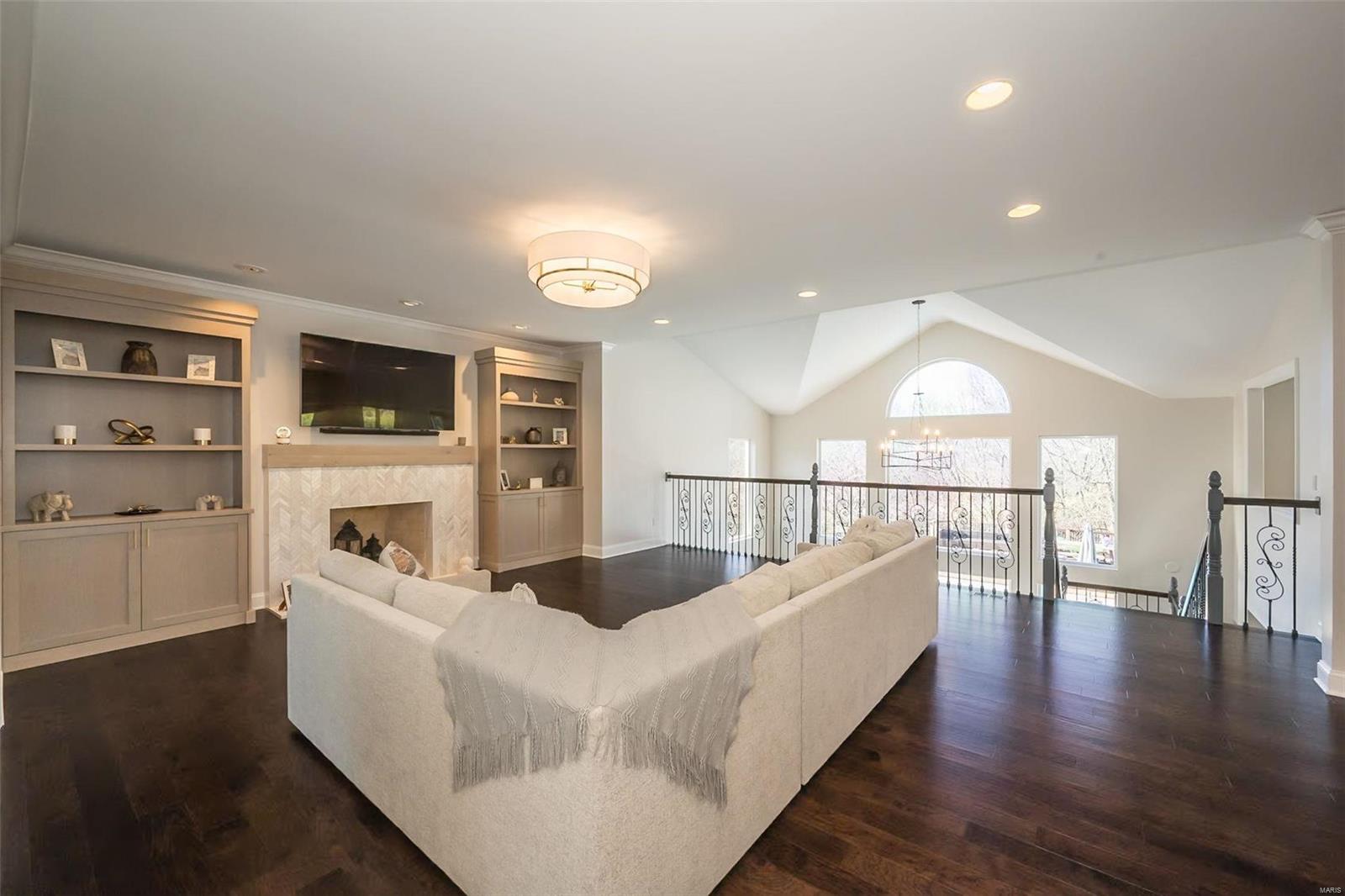 Kehrswood - Residential