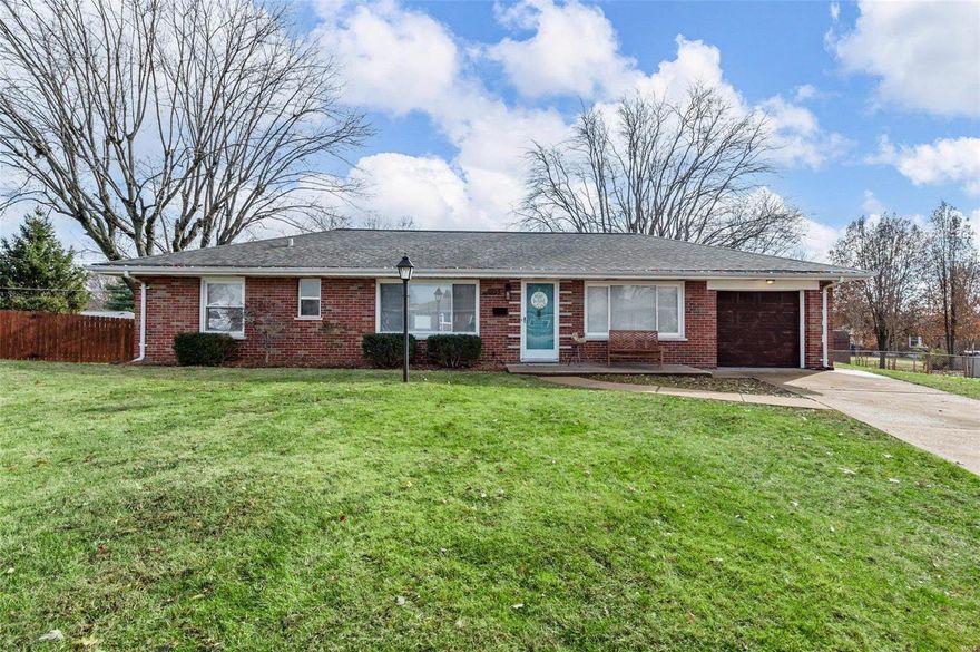 You'll be ready to unpack your bags when you step inside this charming 3 bedroom, 2 bath home. The living room welcomes you with natural light and hardwood floors that are carried through to the adjoining family room. The kitchen features stainless appliances and ample cabinet & counter space. Enjoy your family dinners in the breakfast room overlooking the backyard. A screened porch offers another inviting space for relaxation or entertaining. This home offers 1,681 sq ft of living area with the screened porch and finished basement. The main floor primary and 2 additional bedrooms all have hardwood floors and are filled with natural light. A full bath completes the main level. The lower level is partially finished with a spacious recreation room, a full bath and an equally spacious storage/laundry room. The level yard is fenced with a patio perfect for outdoor entertaining. Conveniently located close to Highway I-55.