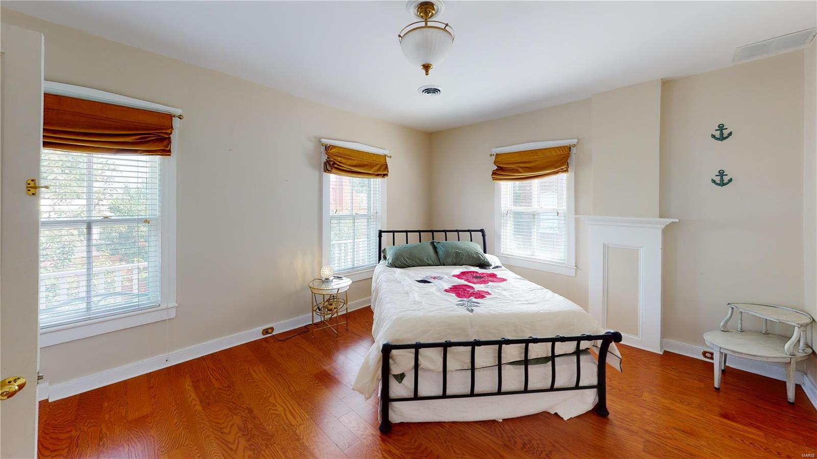 FRENCHTOWN - Residential