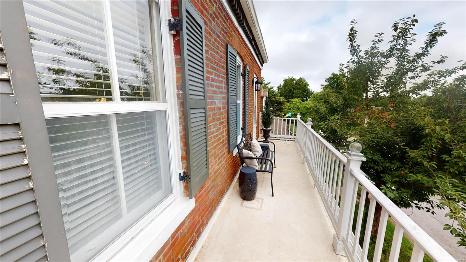 FRENCHTOWN - Residential