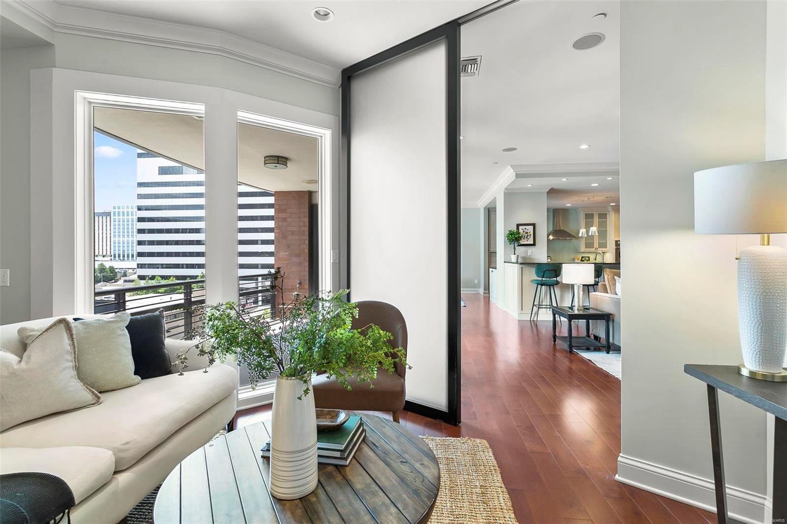 Crescent Condo - Residential