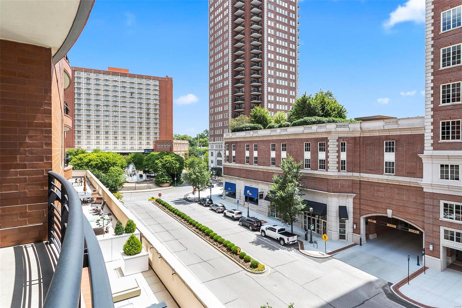 Crescent Condo - Residential