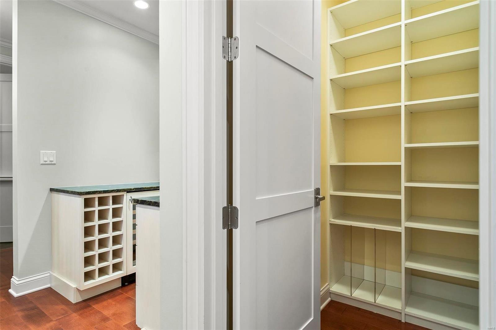 Crescent Condo - Residential