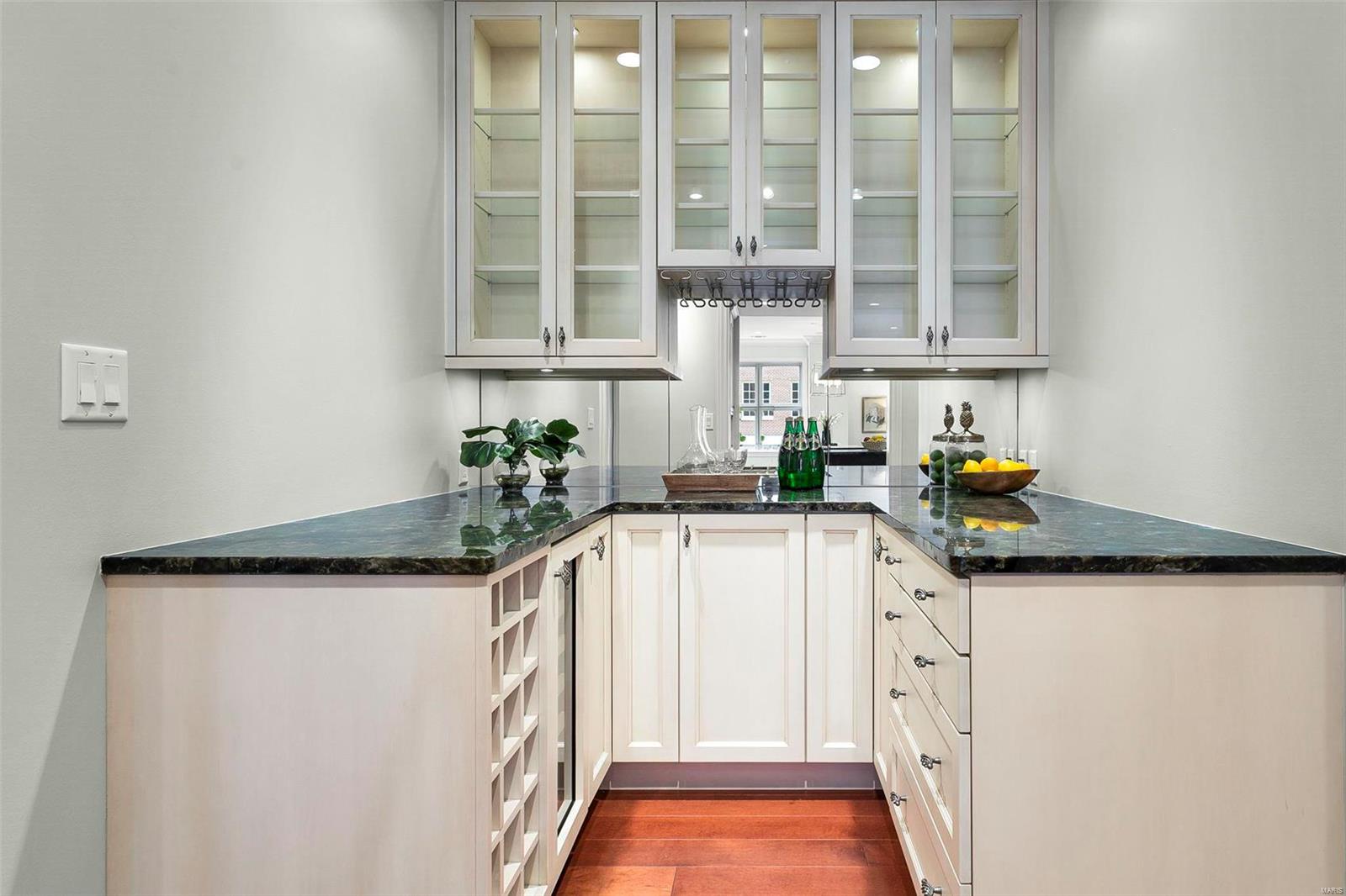 Crescent Condo - Residential