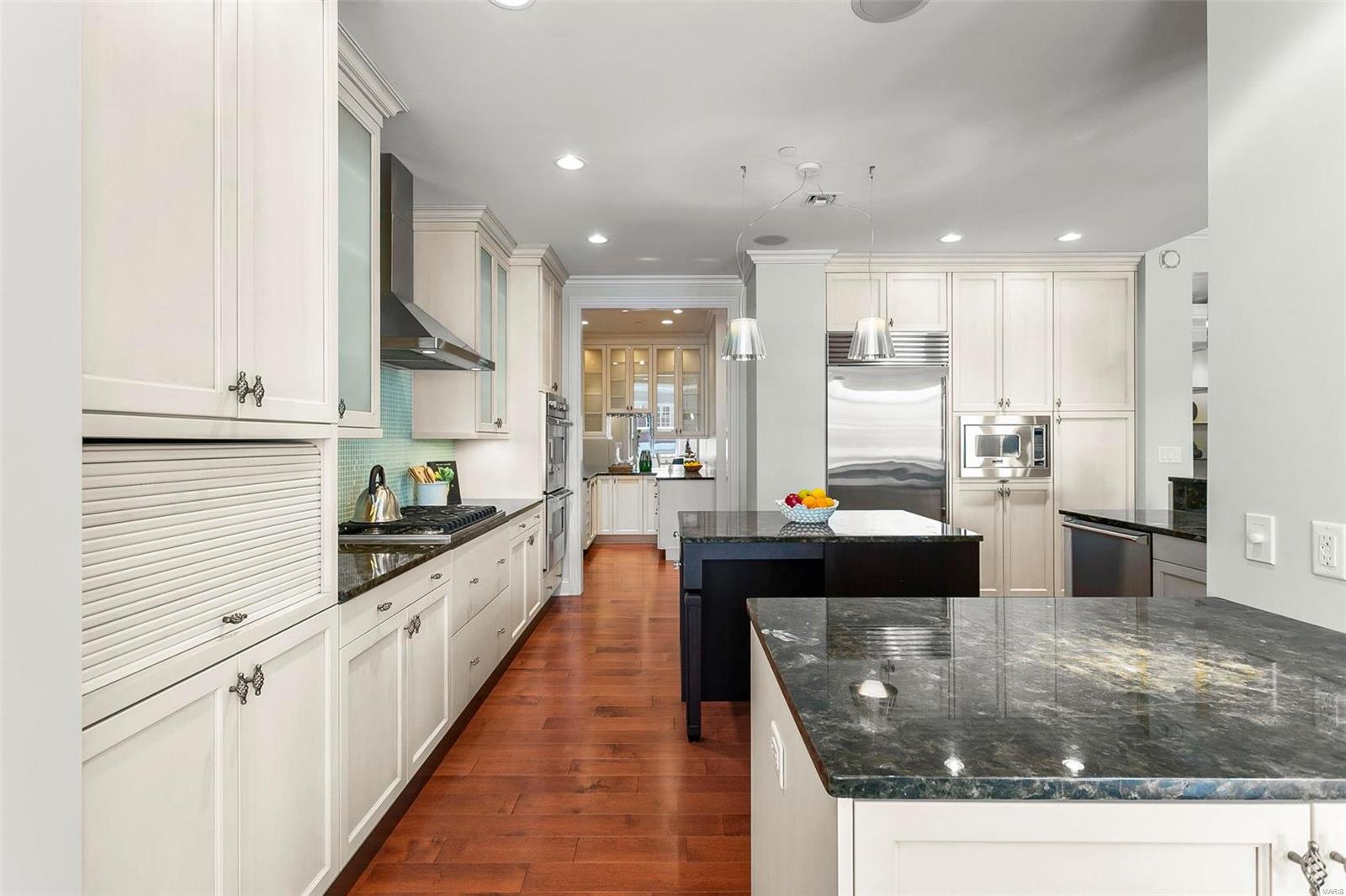 Crescent Condo - Residential