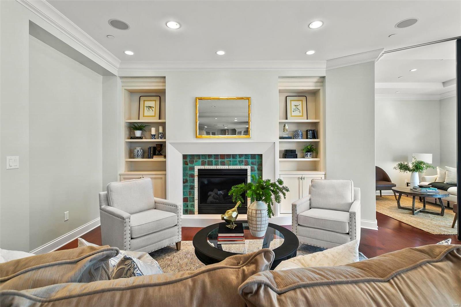 Crescent Condo - Residential