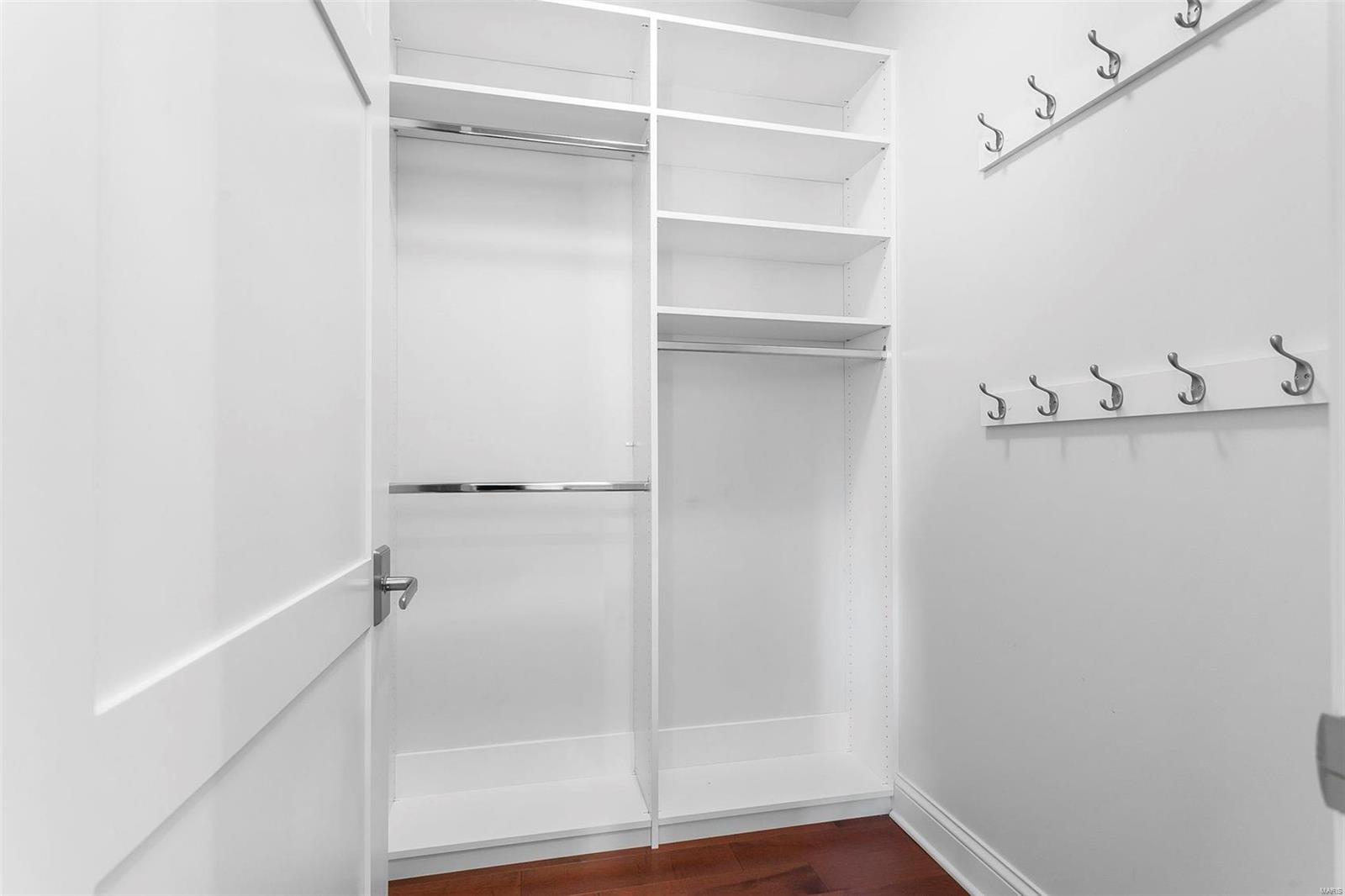 Crescent Condo - Residential