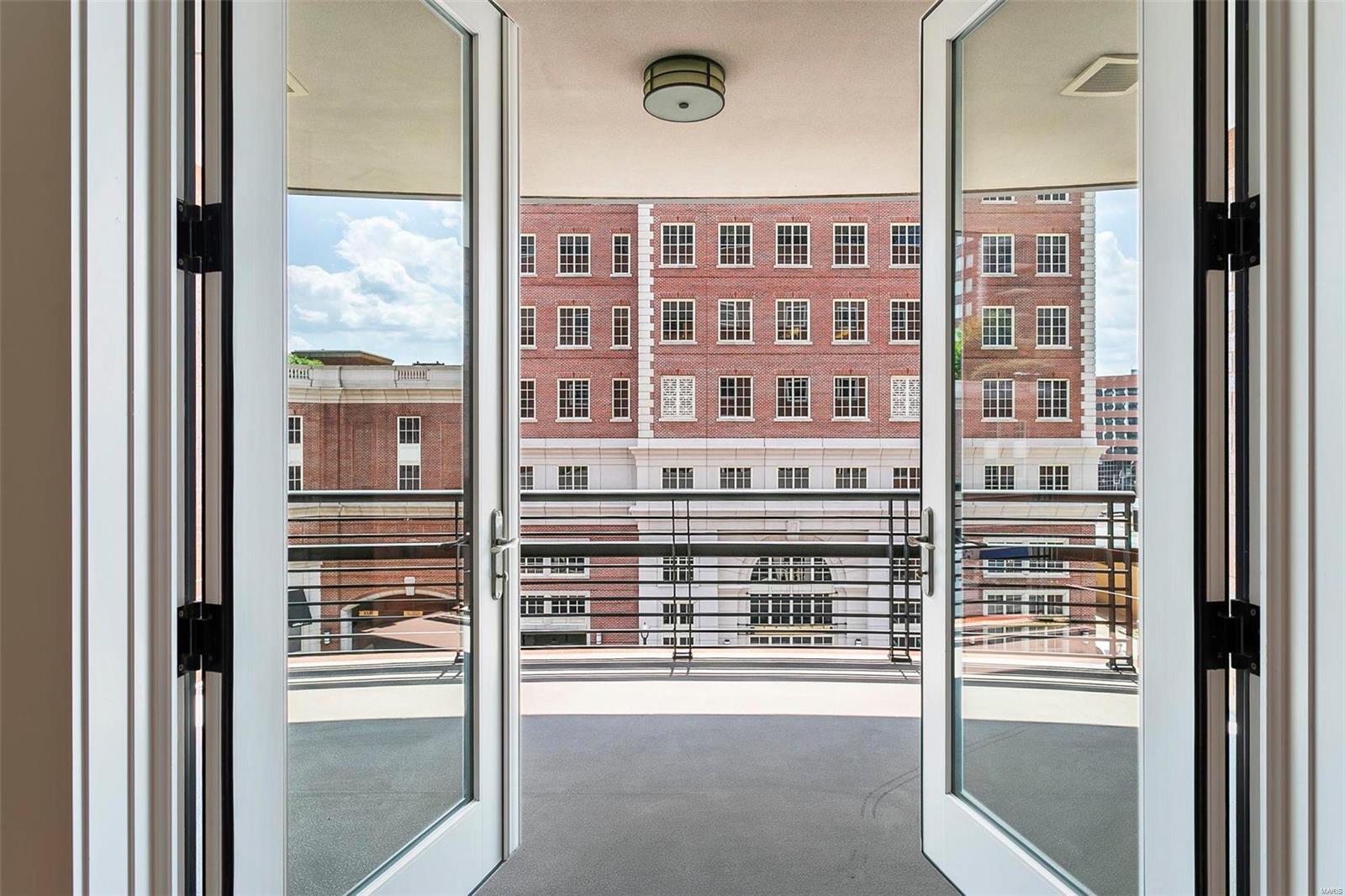 Crescent Condo - Residential