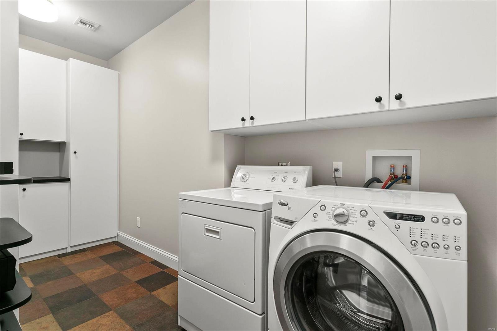 Crescent Condo - Residential