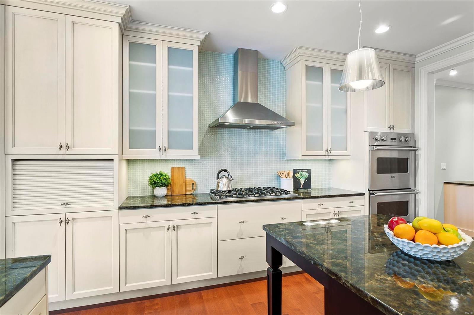 Crescent Condo - Residential