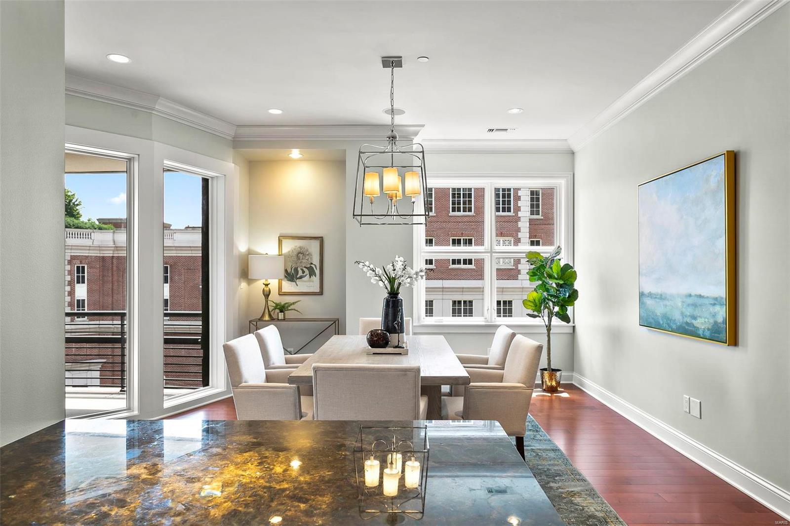 Crescent Condo - Residential