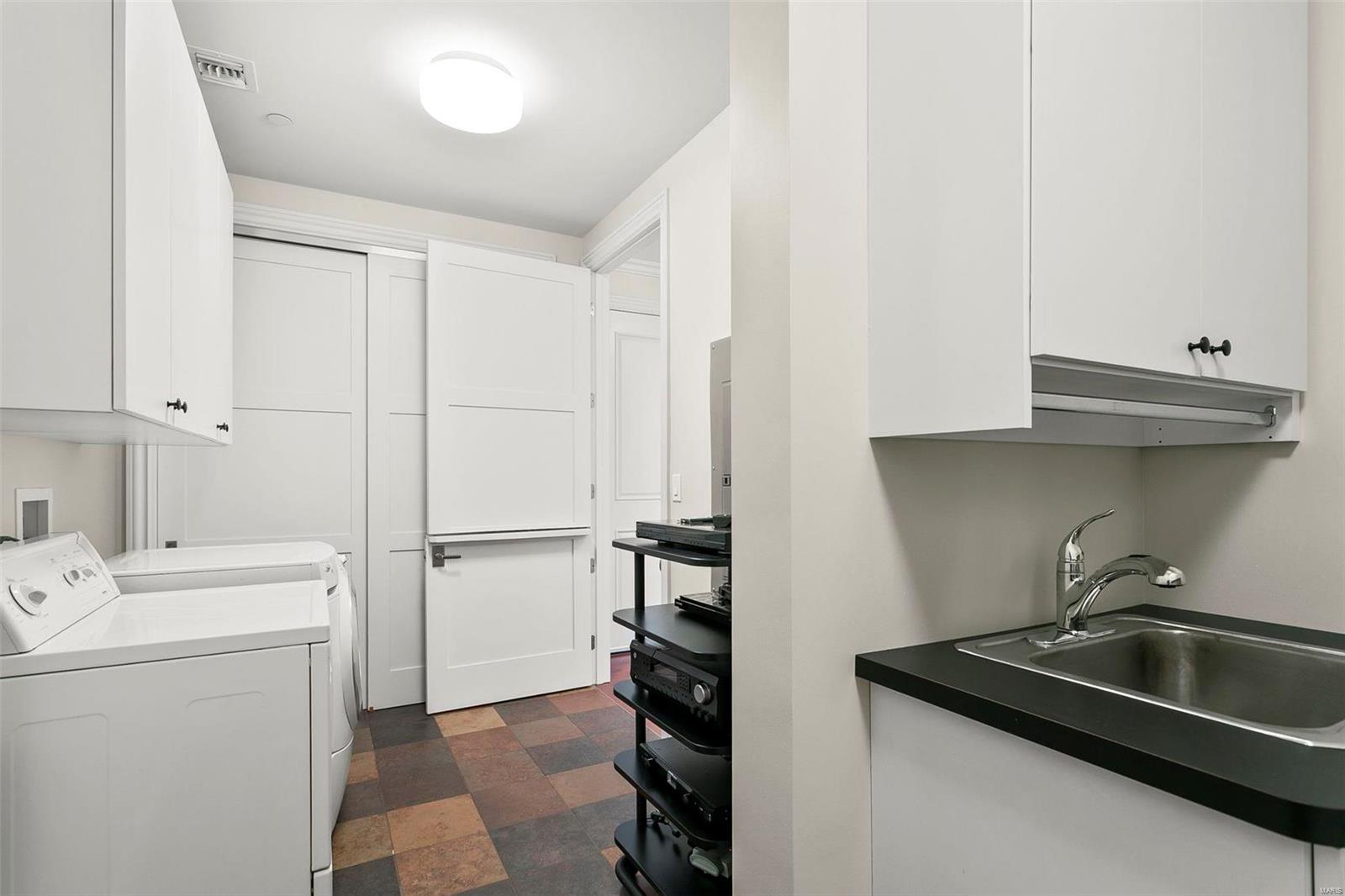 Crescent Condo - Residential