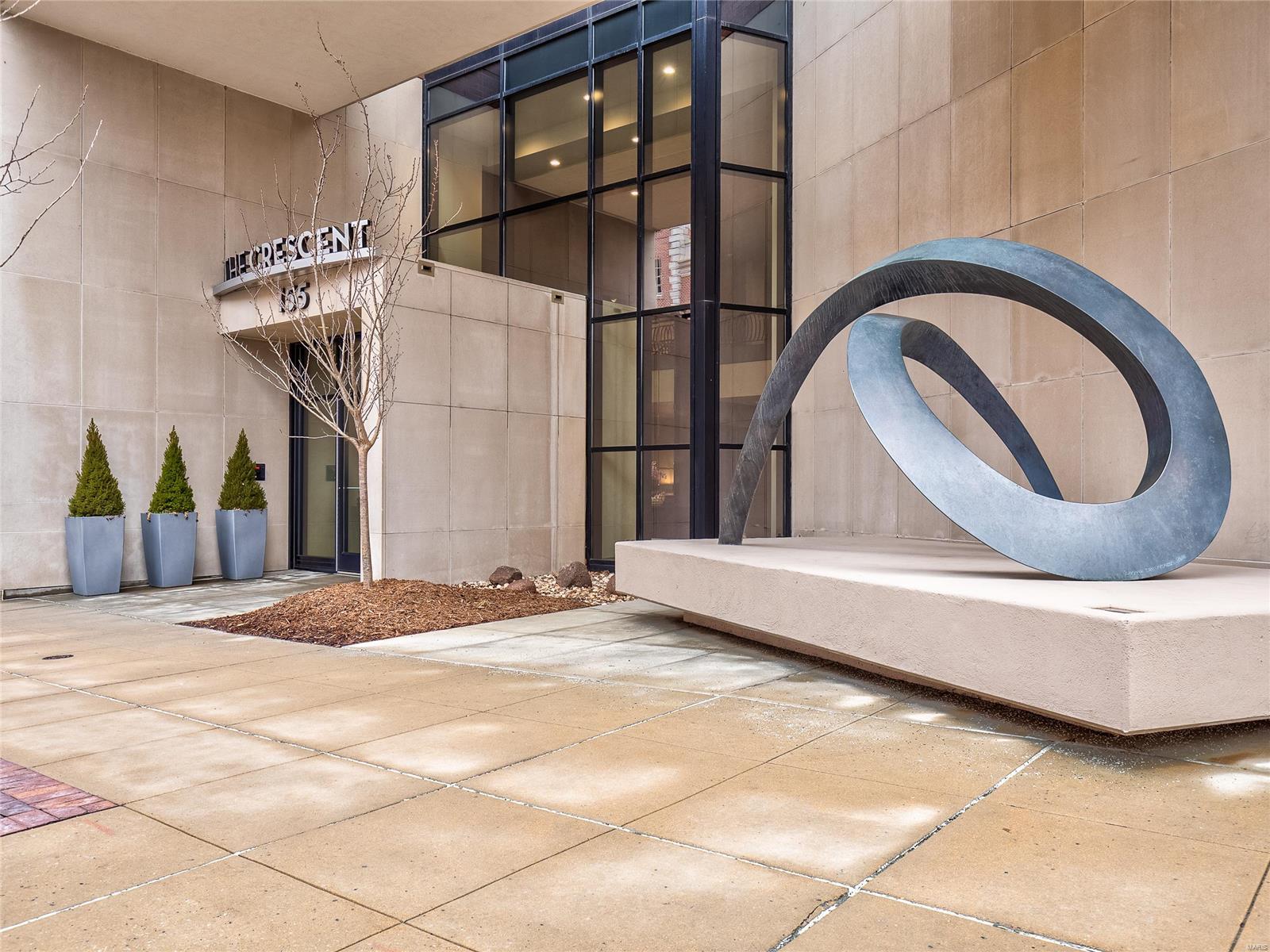 Crescent Condo - Residential