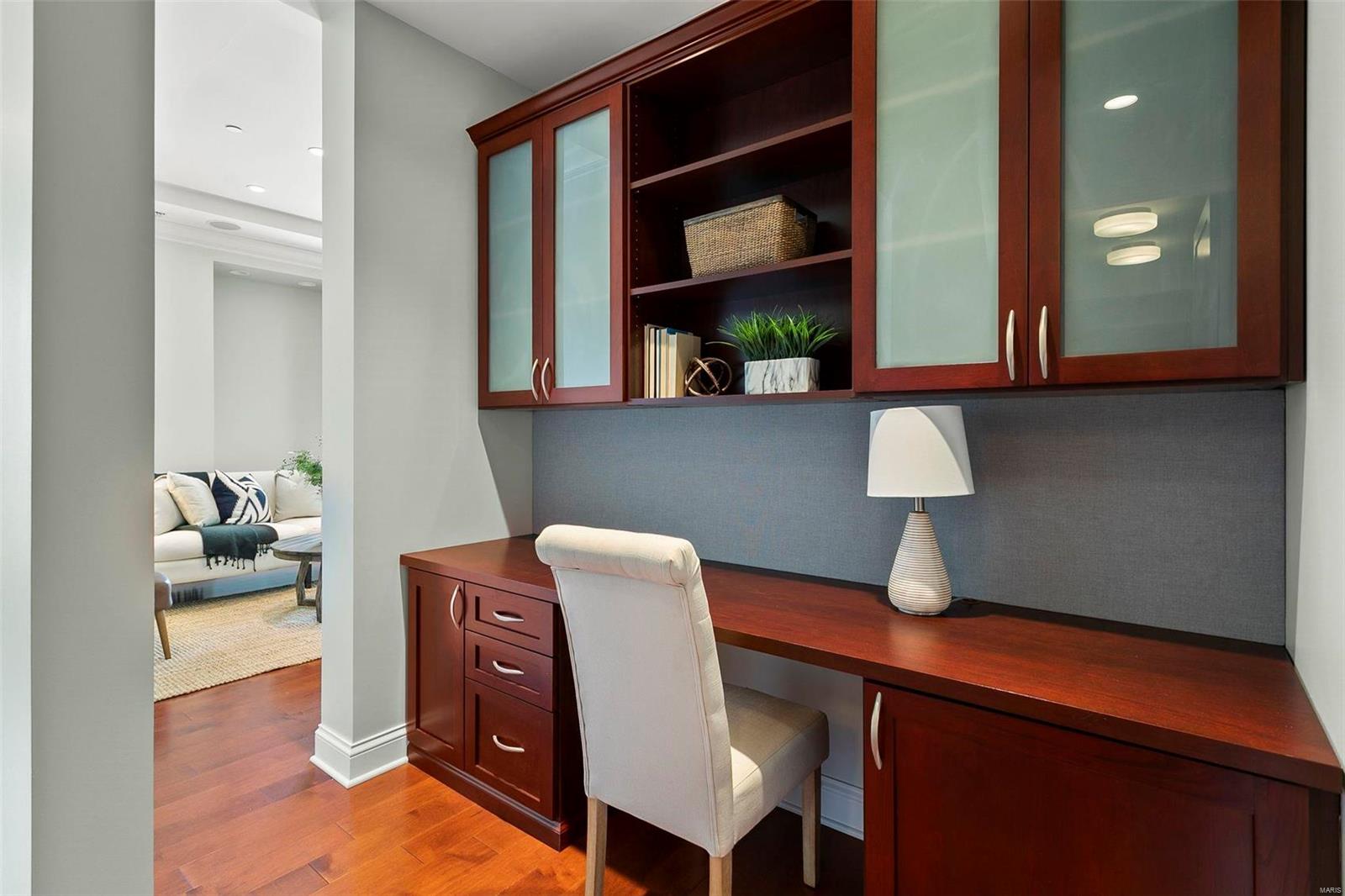 Crescent Condo - Residential