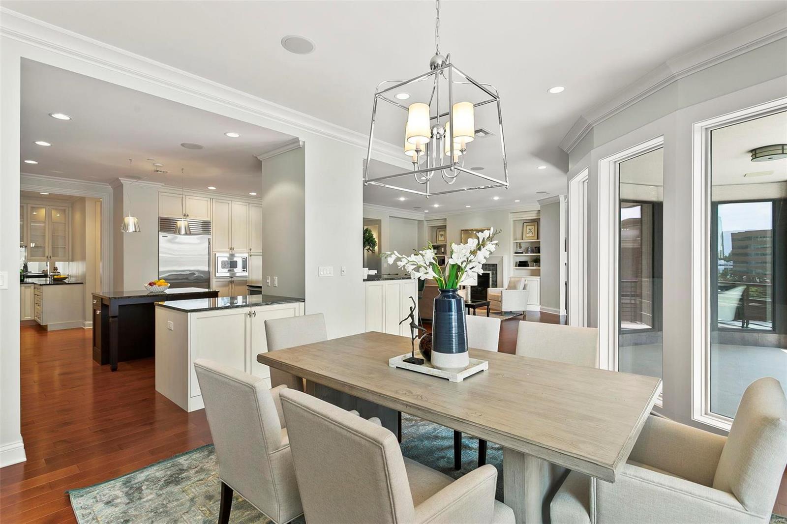 Crescent Condo - Residential