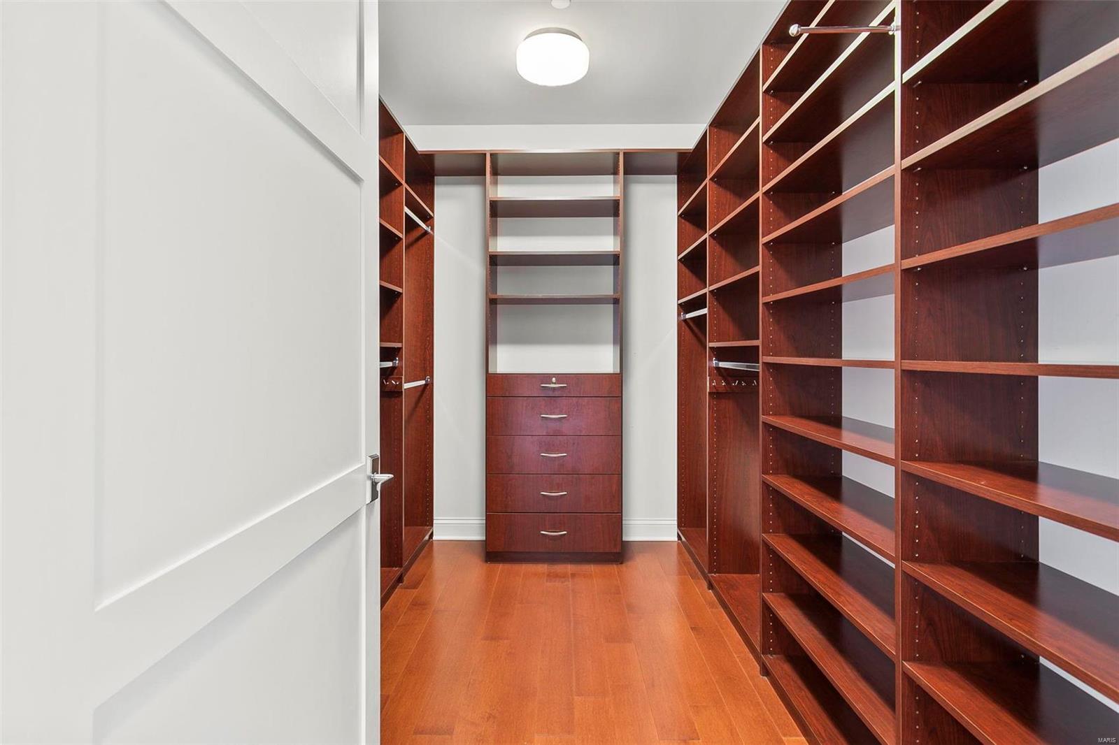 Crescent Condo - Residential