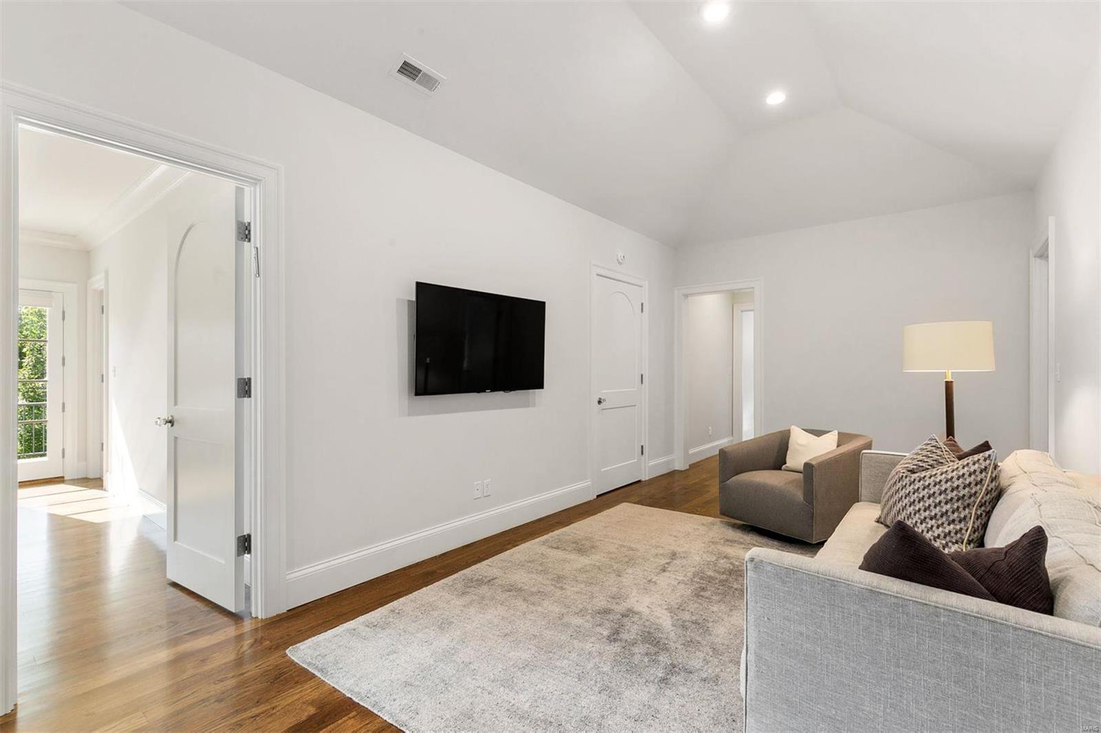 Clayton Gardens 4 - Residential