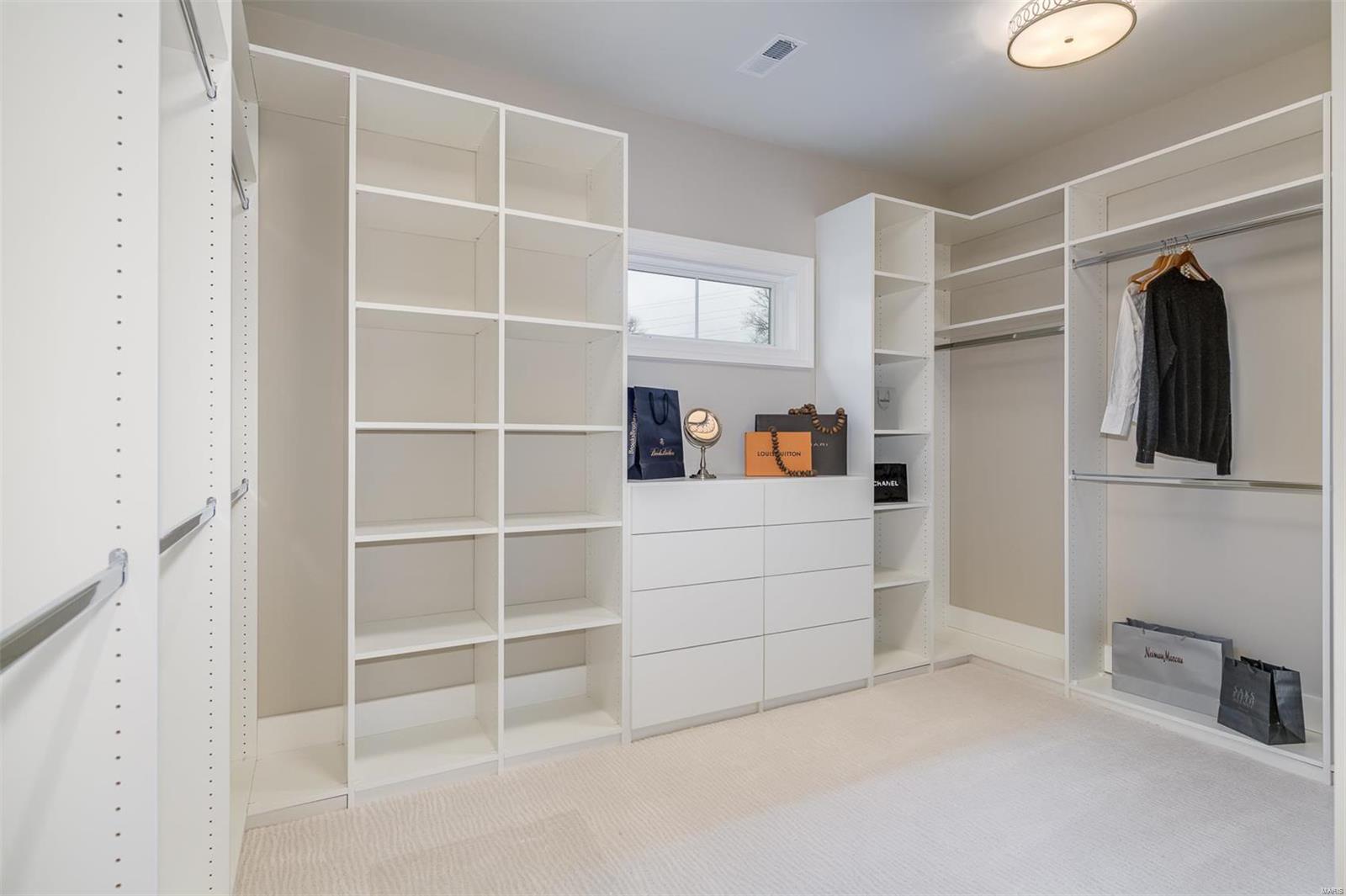 Davis Place - Residential