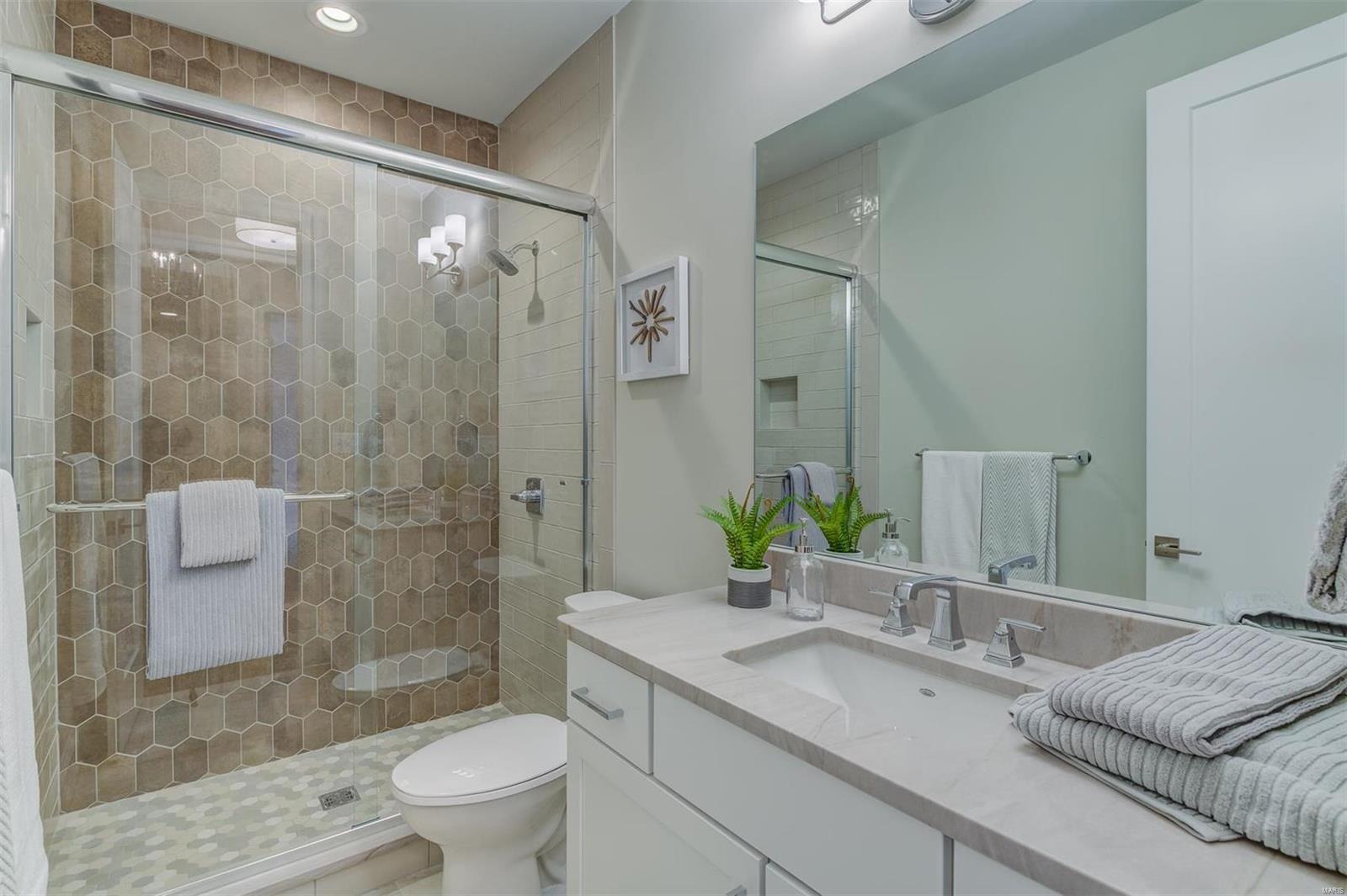 Davis Place - Residential