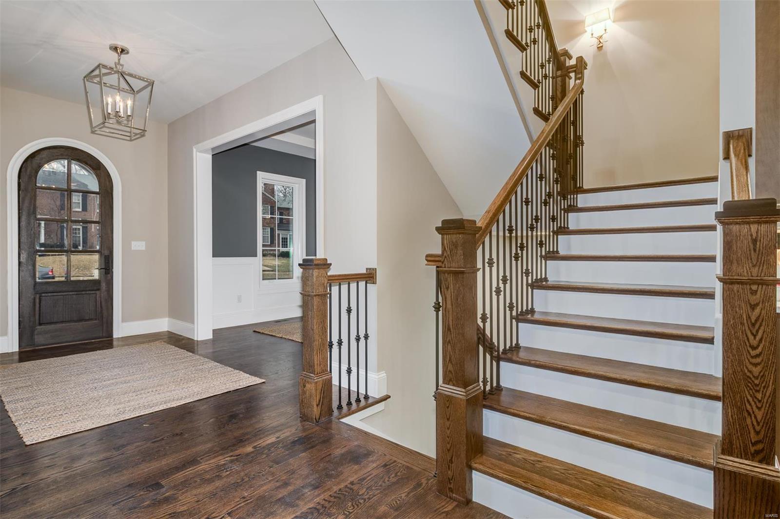 Davis Place - Residential