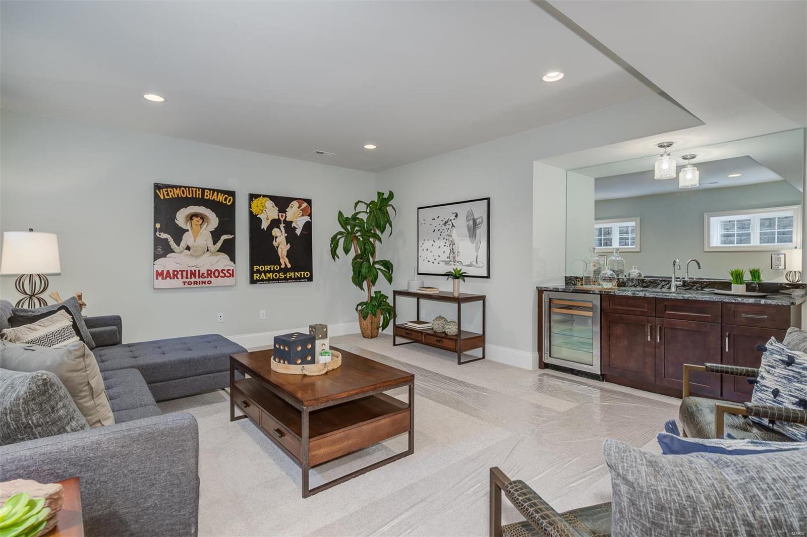 Davis Place - Residential