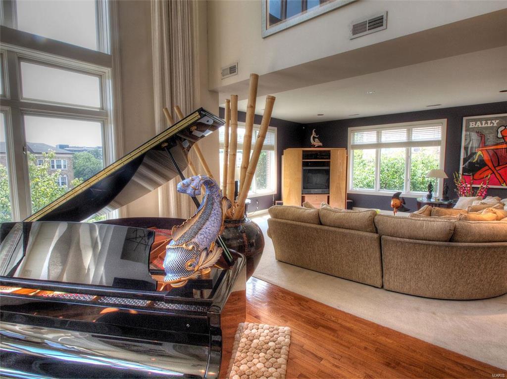 Newstead condo - Residential