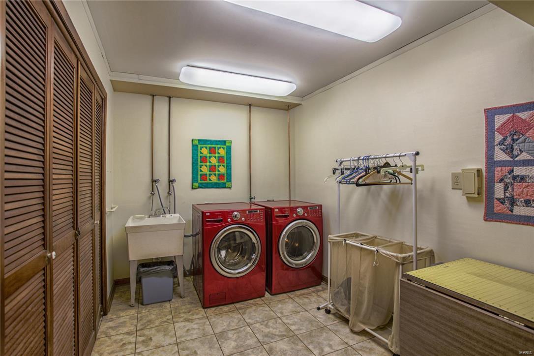 Birnamwood Condo - Residential