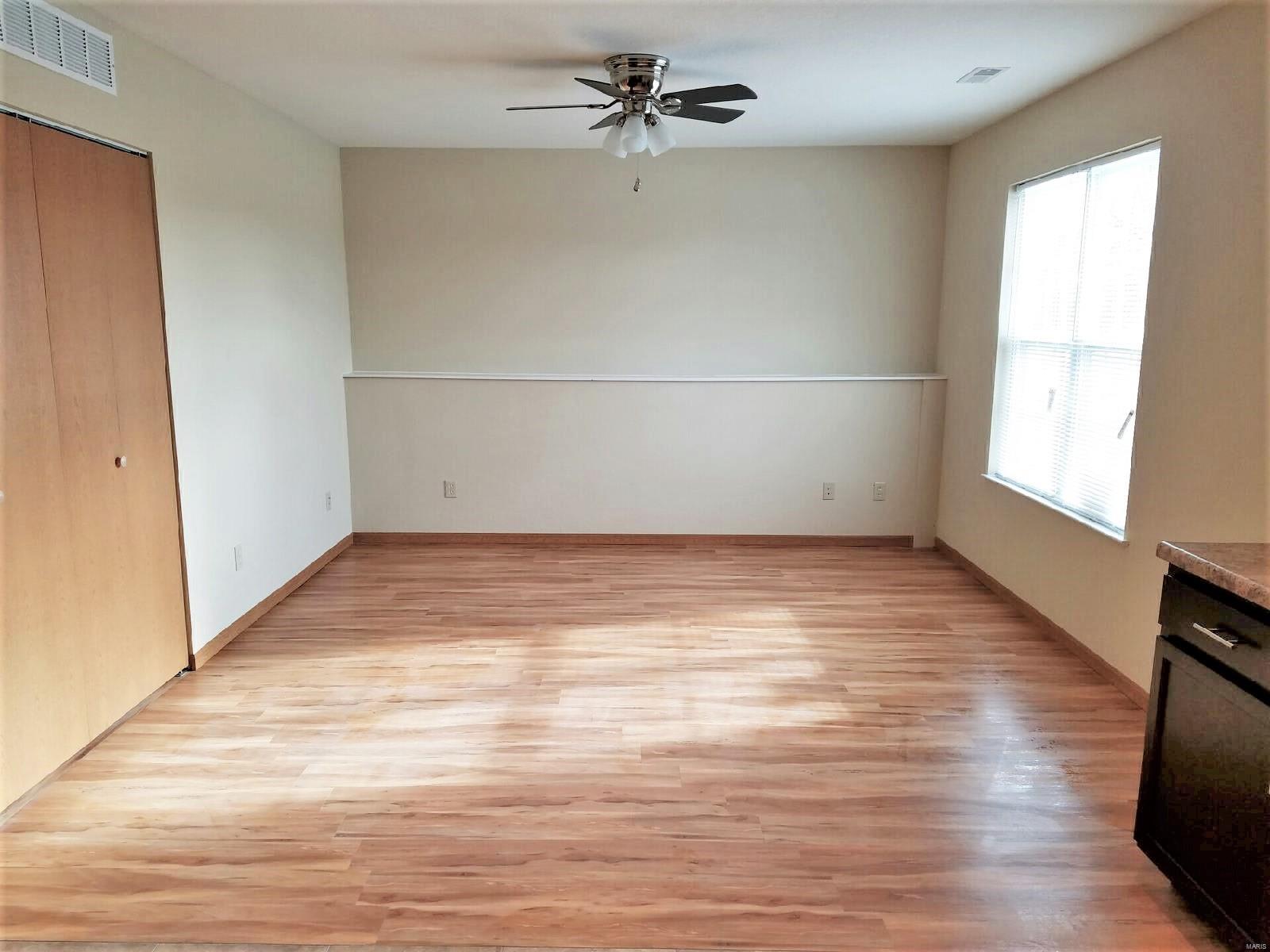 Original Town Of Linn - Residential Income