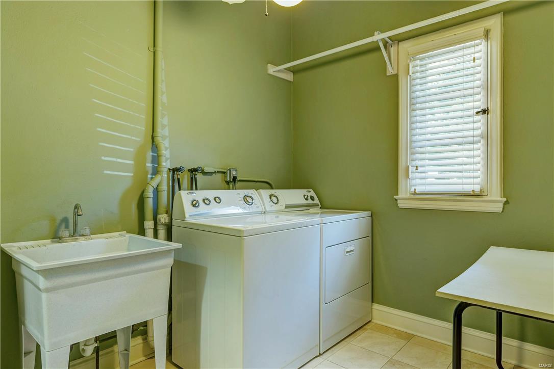 Carrswold - Residential