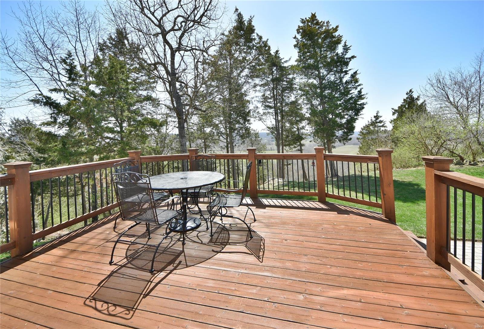 Bluffs Five The - Residential