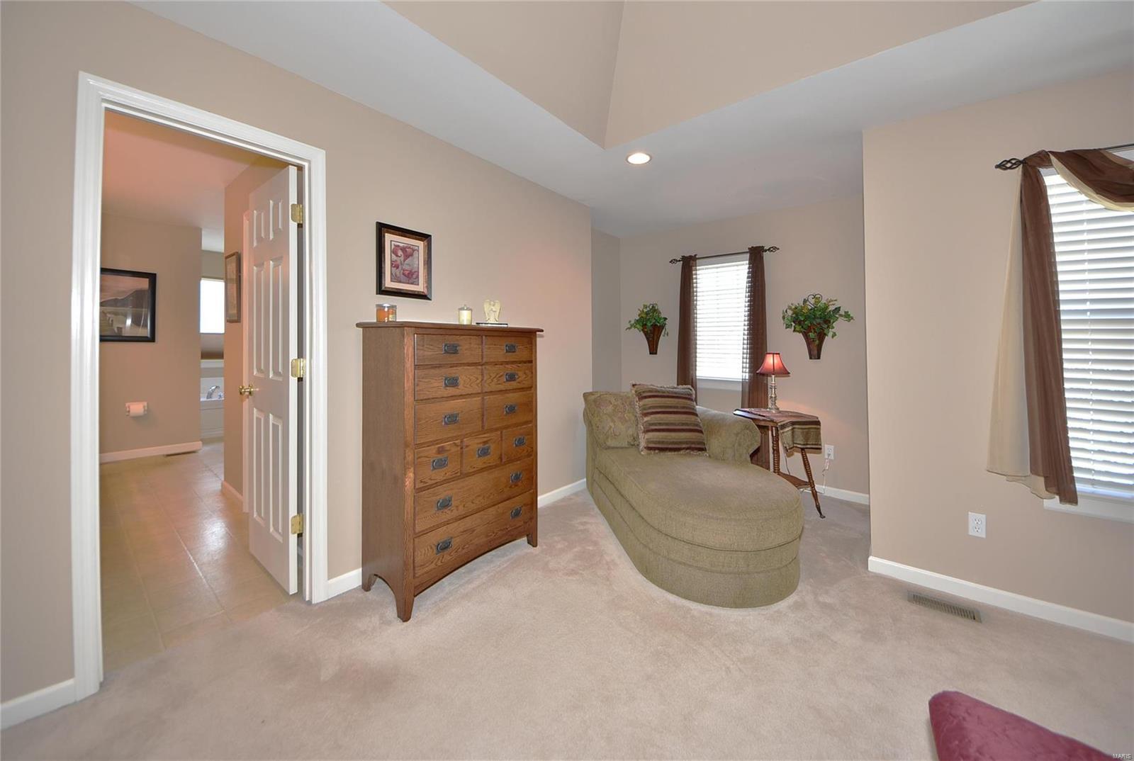 Bluffs Five The - Residential