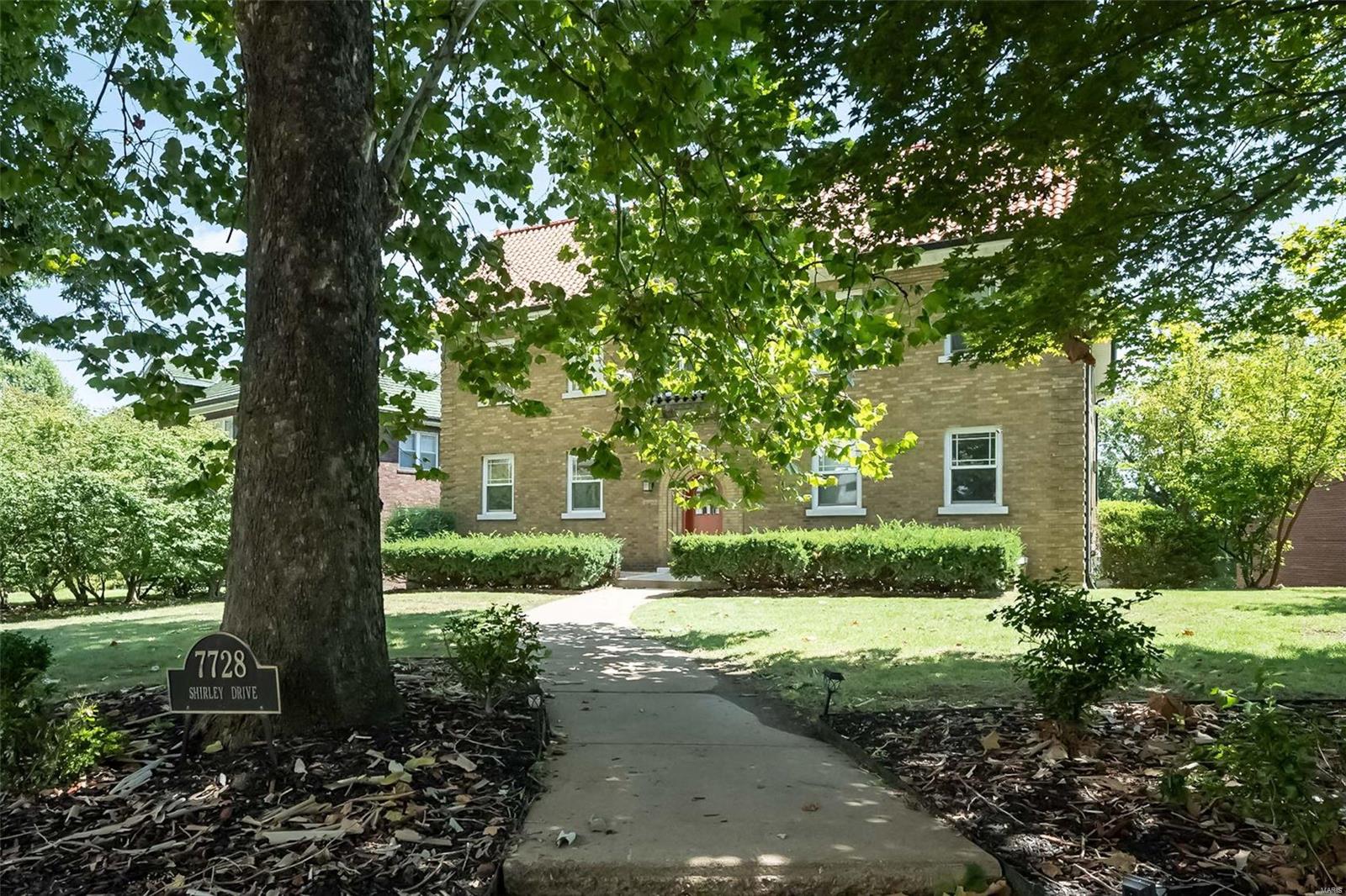 Shirley-Polo Condo - Residential