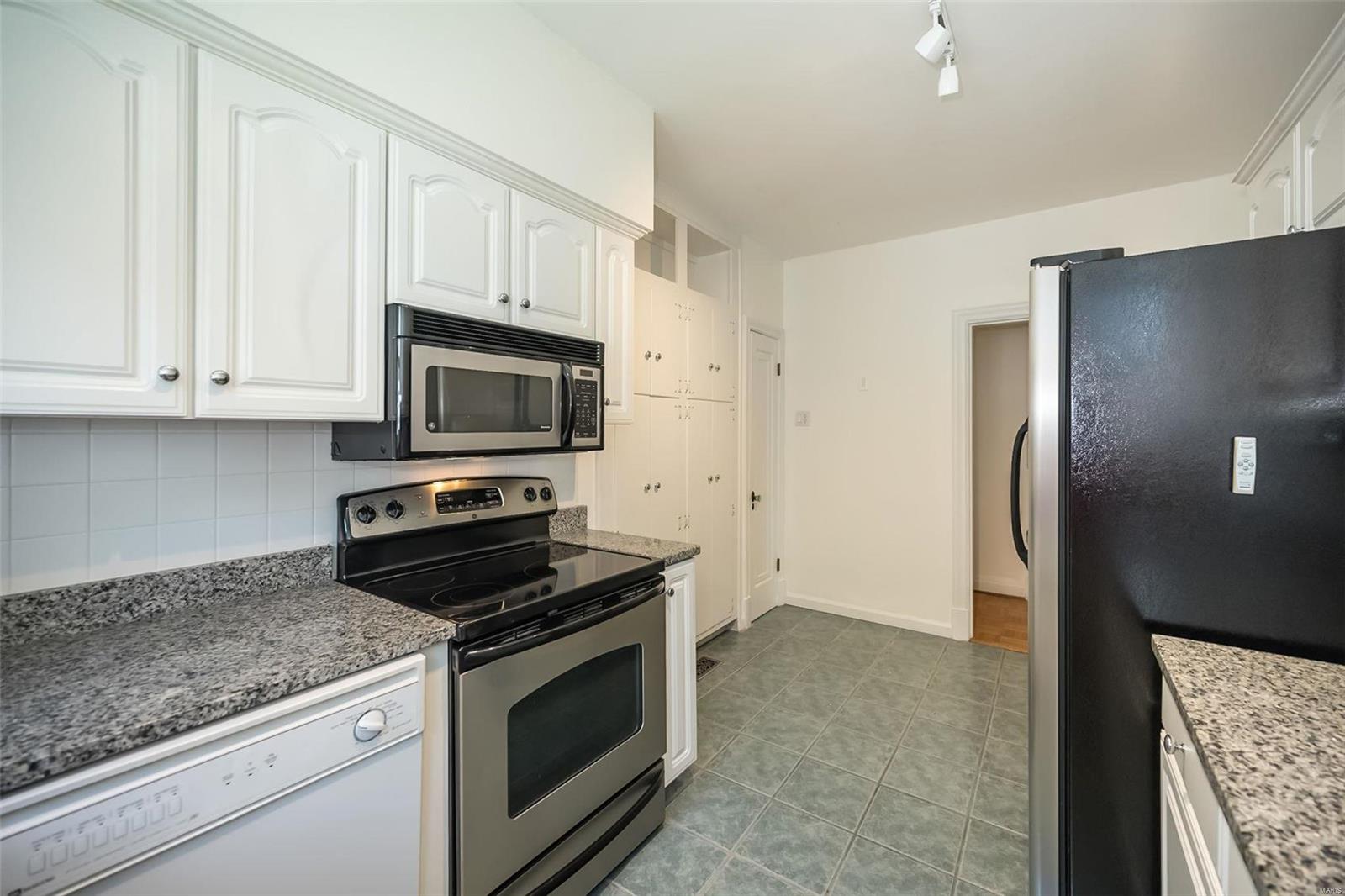 Shirley-Polo Condo - Residential