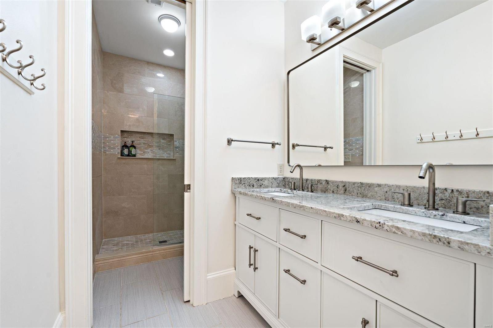 Clayton Gardens 4 - Residential