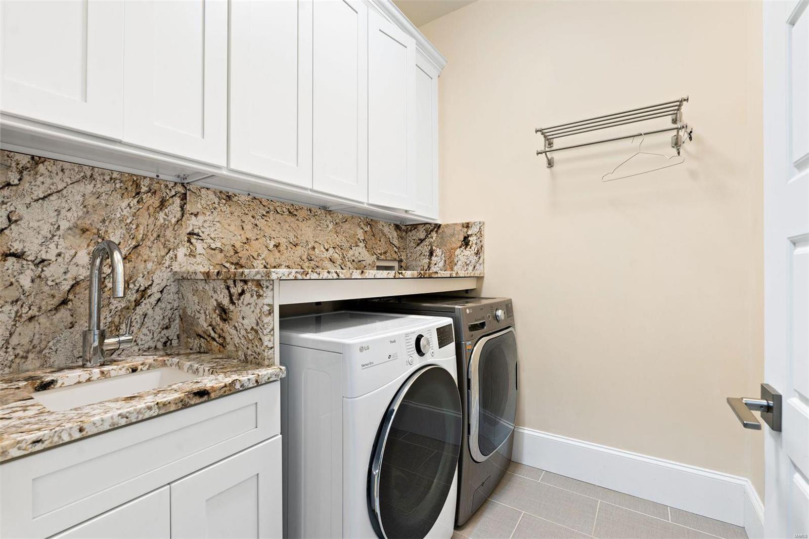 Clayton Gardens 4 - Residential