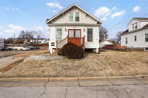 MLS: 25011795